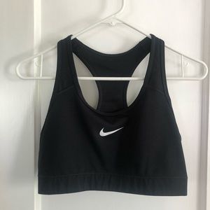 NIKE victory sports bra